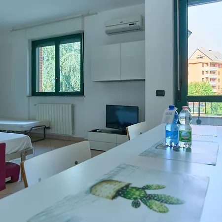 App 14 Accogliente Con Balcone Monza