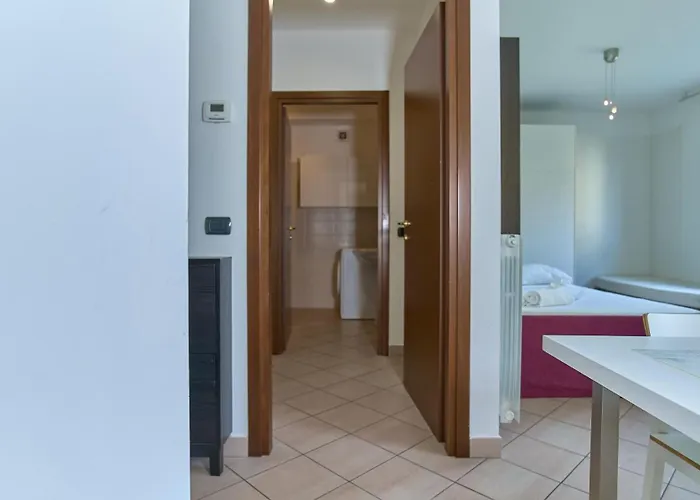 App 14 Accogliente Con Balcone Monza